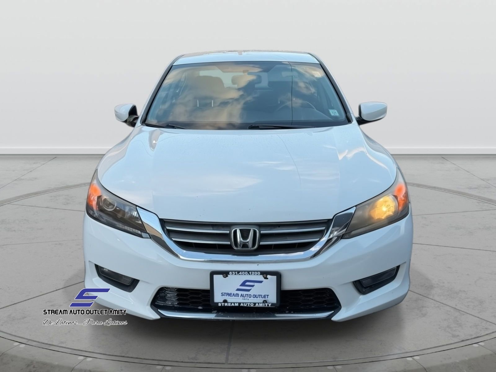 Used 2015 Honda Accord Sport image 2