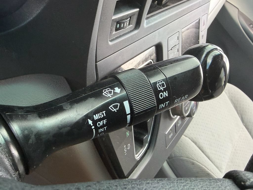 Used 2015 Toyota Sienna LE FWD image 25