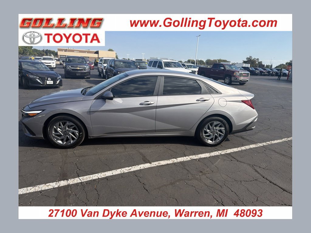 Used 2025 Hyundai Elantra Hybrid