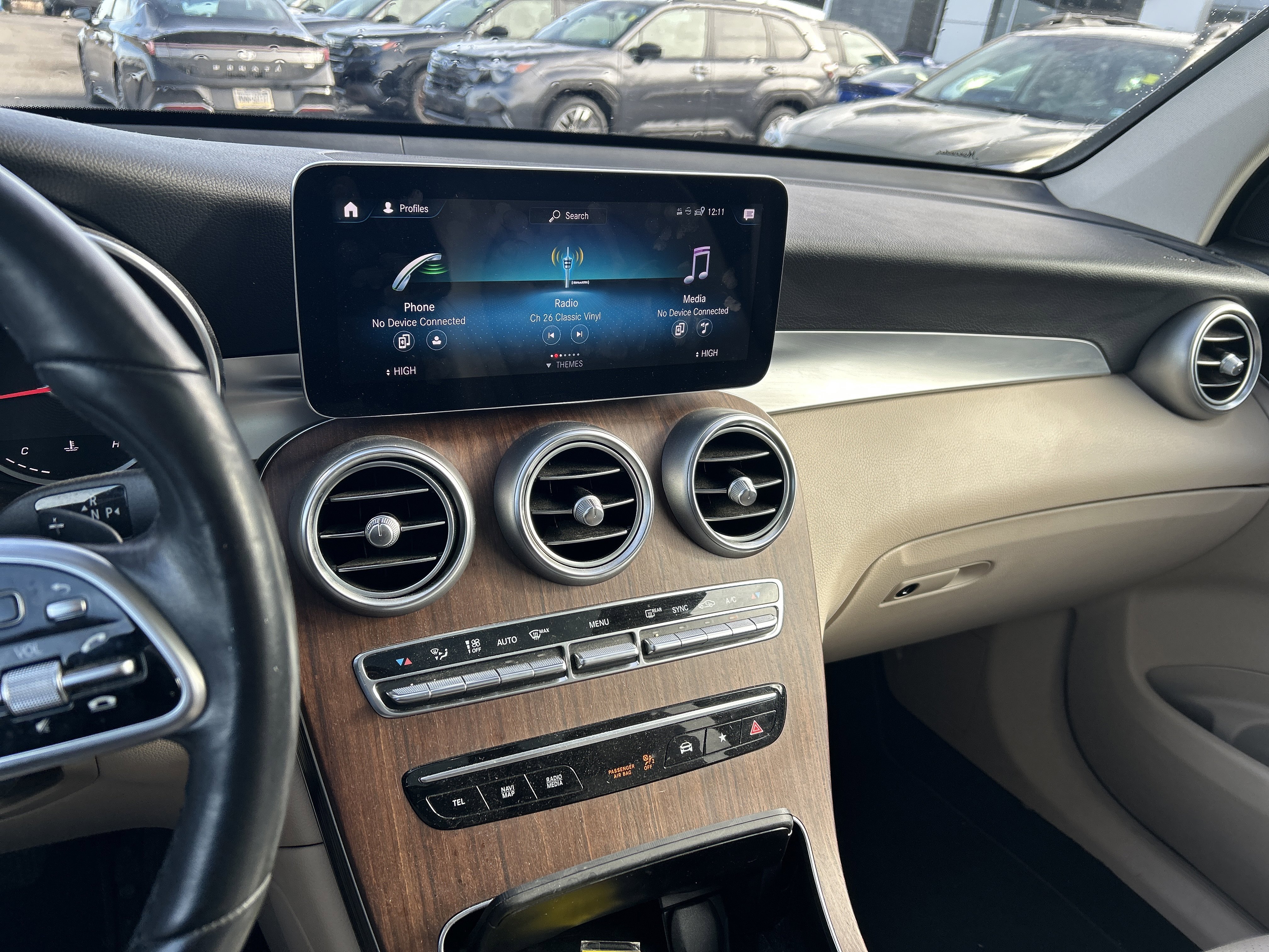 Used 2022 Mercedes-Benz GLC 300 4MATIC image 34