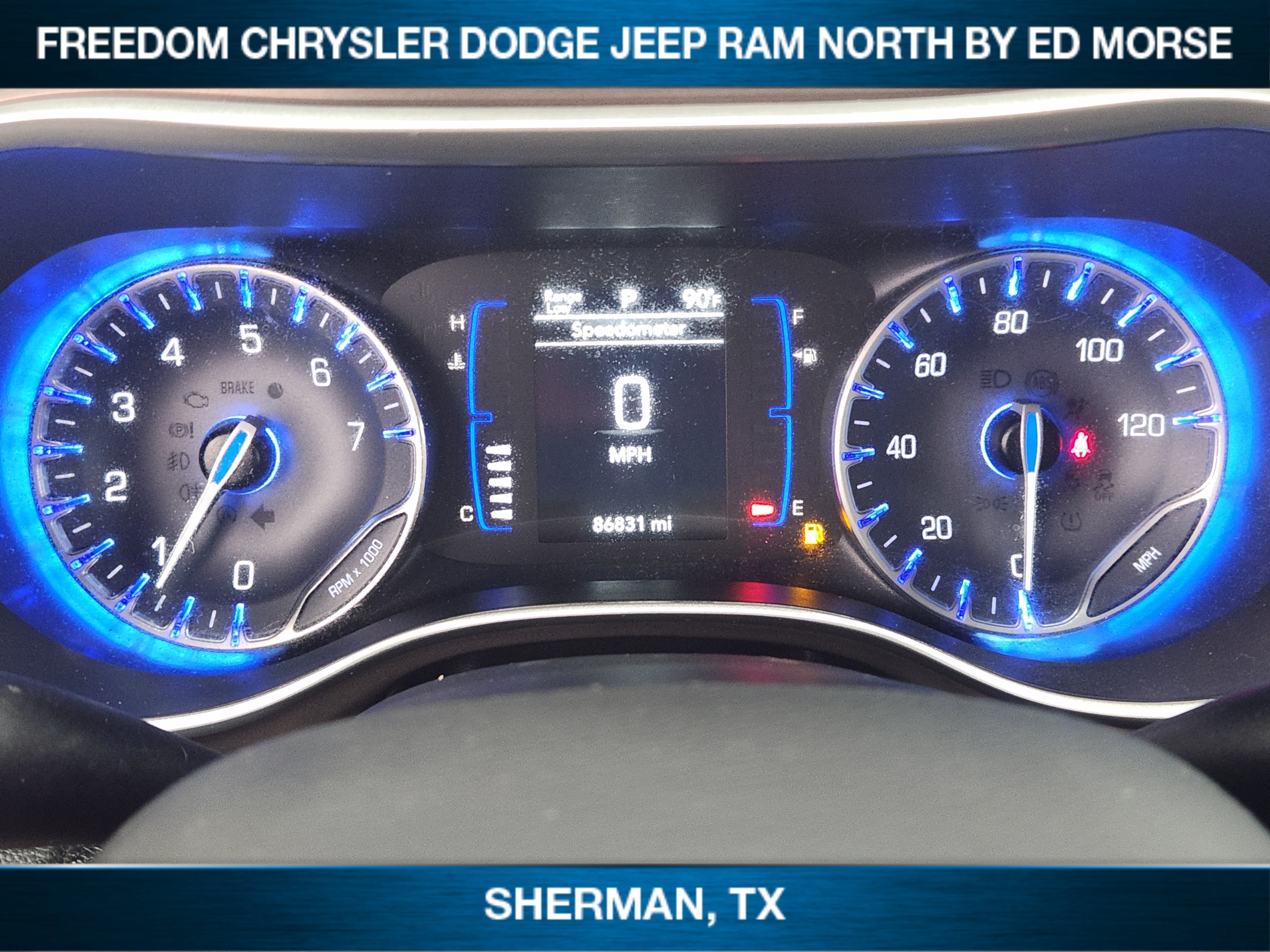Used 2021 Chrysler Voyager L FWD image 10