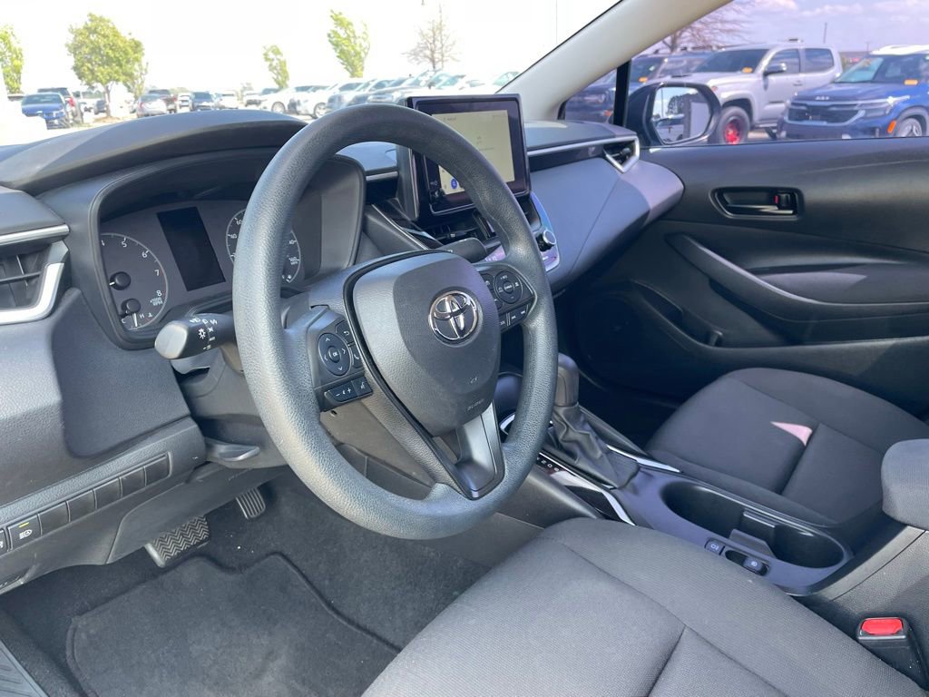 Used 2023 Toyota Corolla LE image 9
