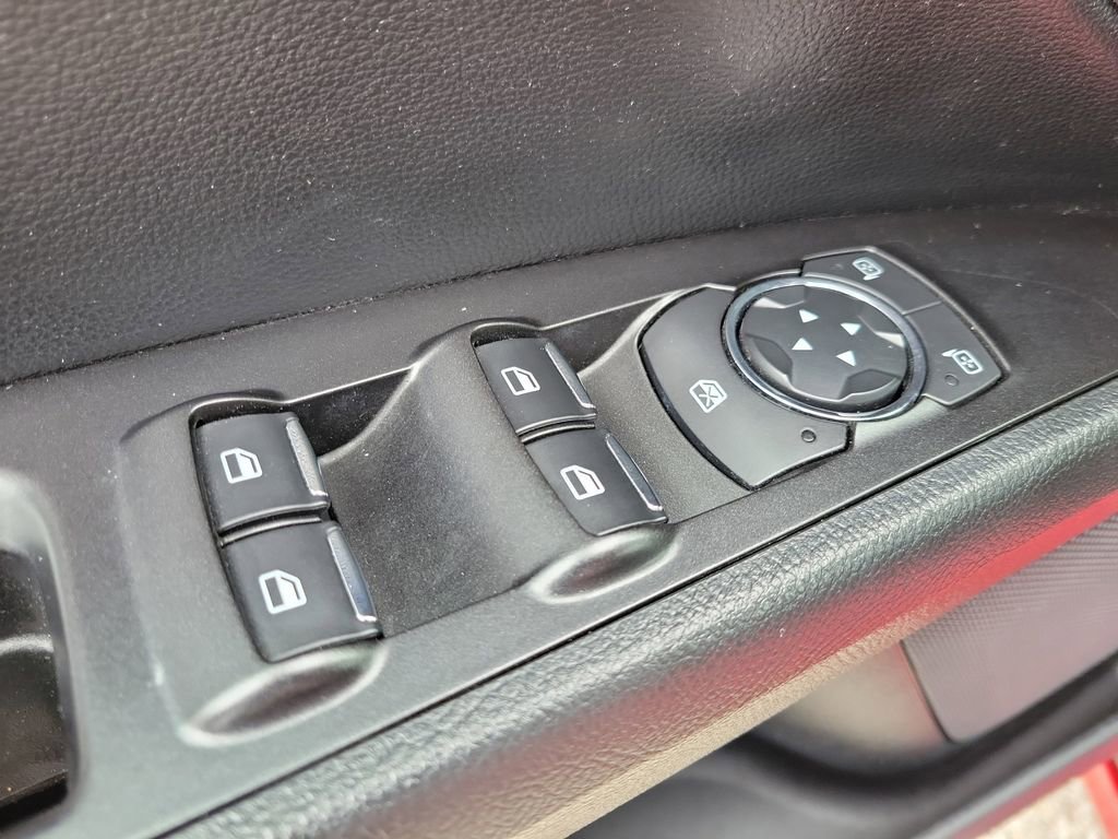 Used 2020 Ford Fusion SEL FWD image 15