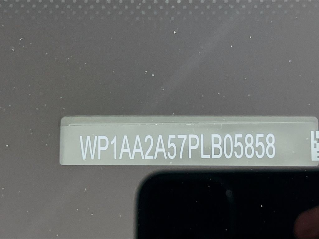 Certified 2023 Porsche Macan image 33