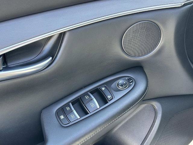 Certified 2023 INFINITI QX50 Pure image 25