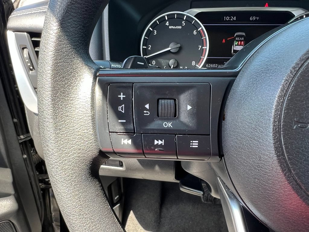 Used 2023 Nissan Rogue S AWD/4WD image 40