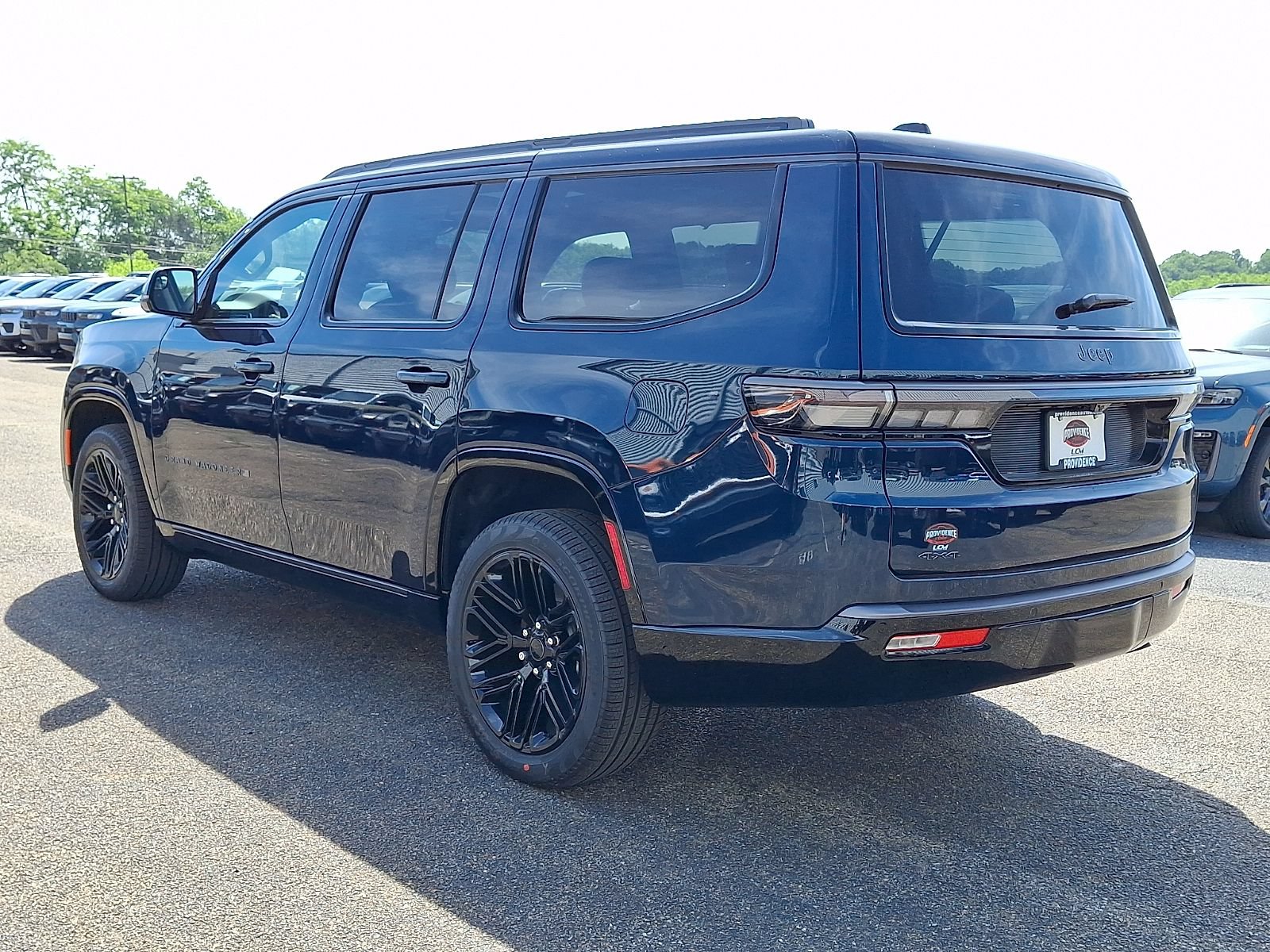 New 2026 Jeep Grand Wagoneer Limited AWD/4WD image 3