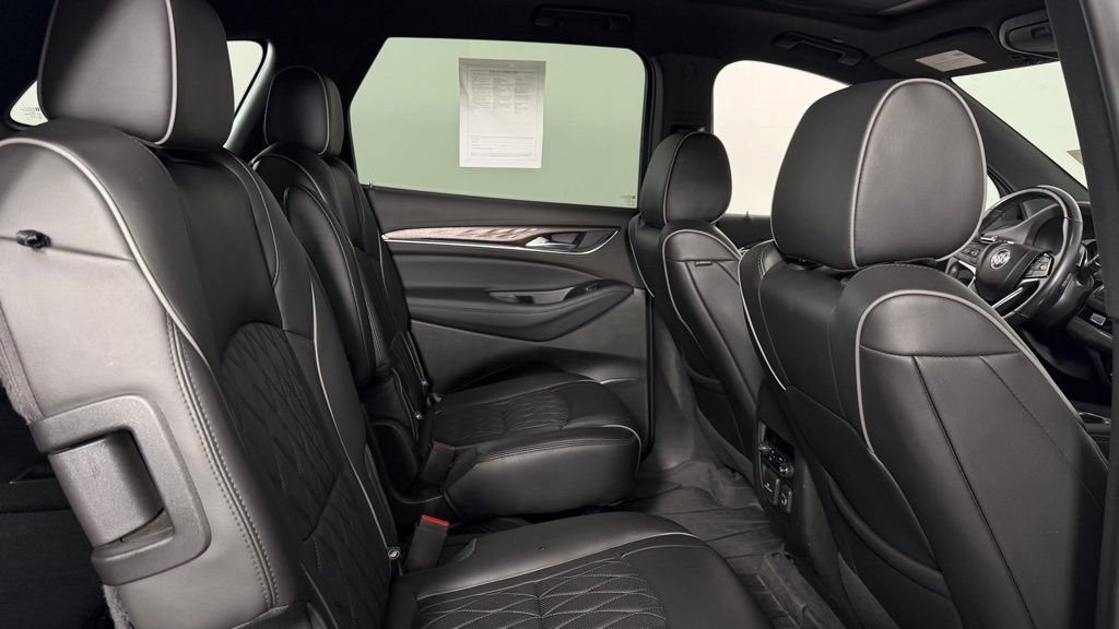 Used 2023 Buick Enclave Avenir w/ Avenir Technology Package AWD/4WD image 32