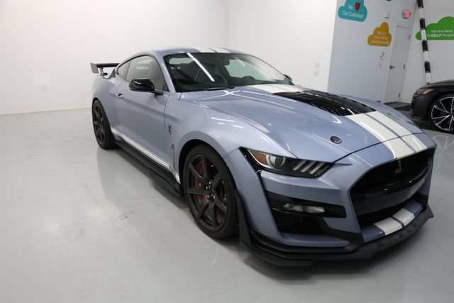 Used 2022 Ford Mustang Shelby GT500 w/ Carbon Fiber Track Pack RWD image 55