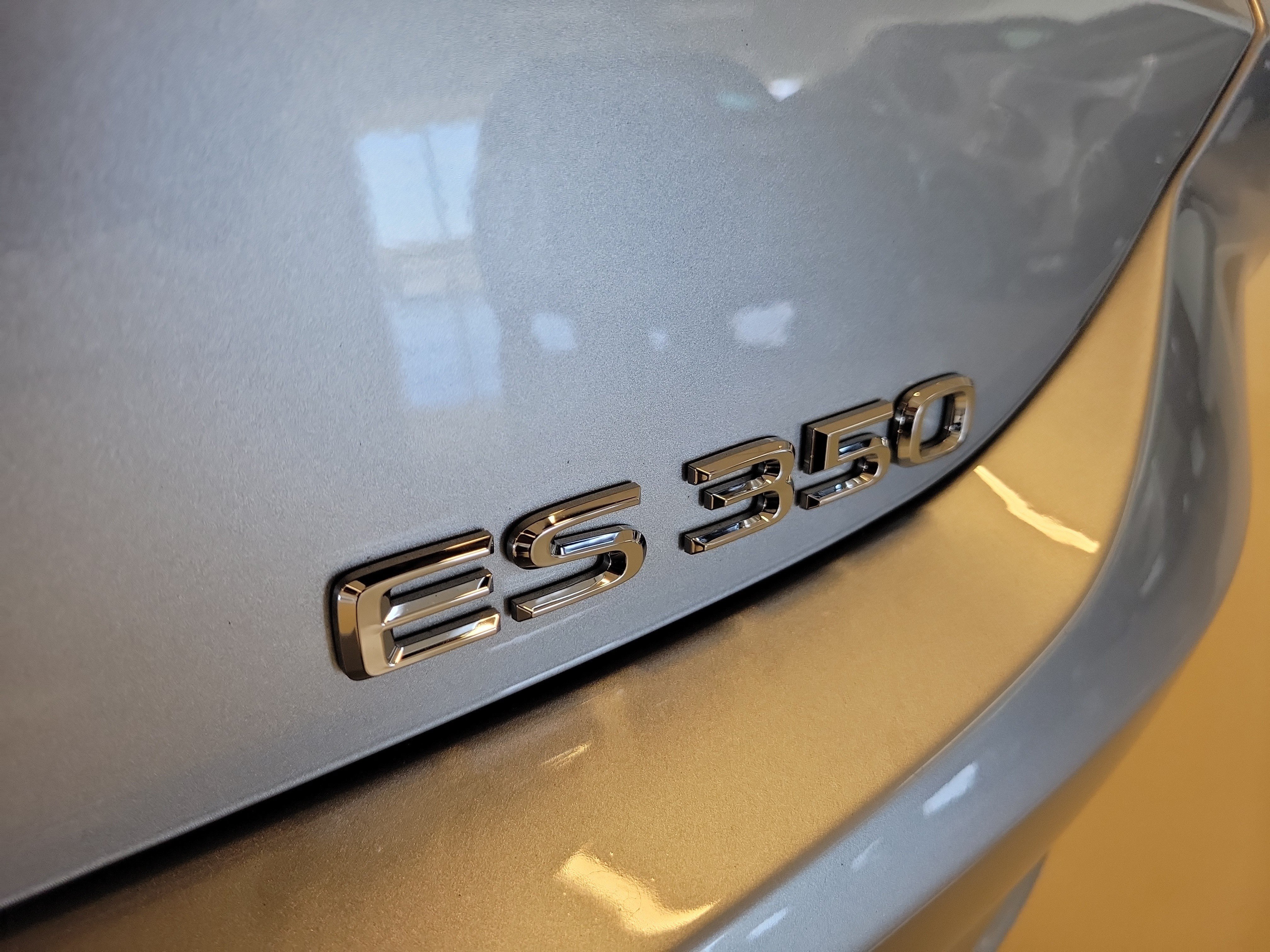 Certified 2024 Lexus ES 350 F Sport w/ Accessory Package (Z2) FWD image 10
