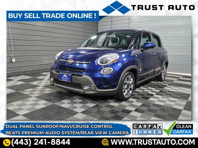Used 2017 FIAT 500L Trekking w/ Dual-Pane Sunroof Package