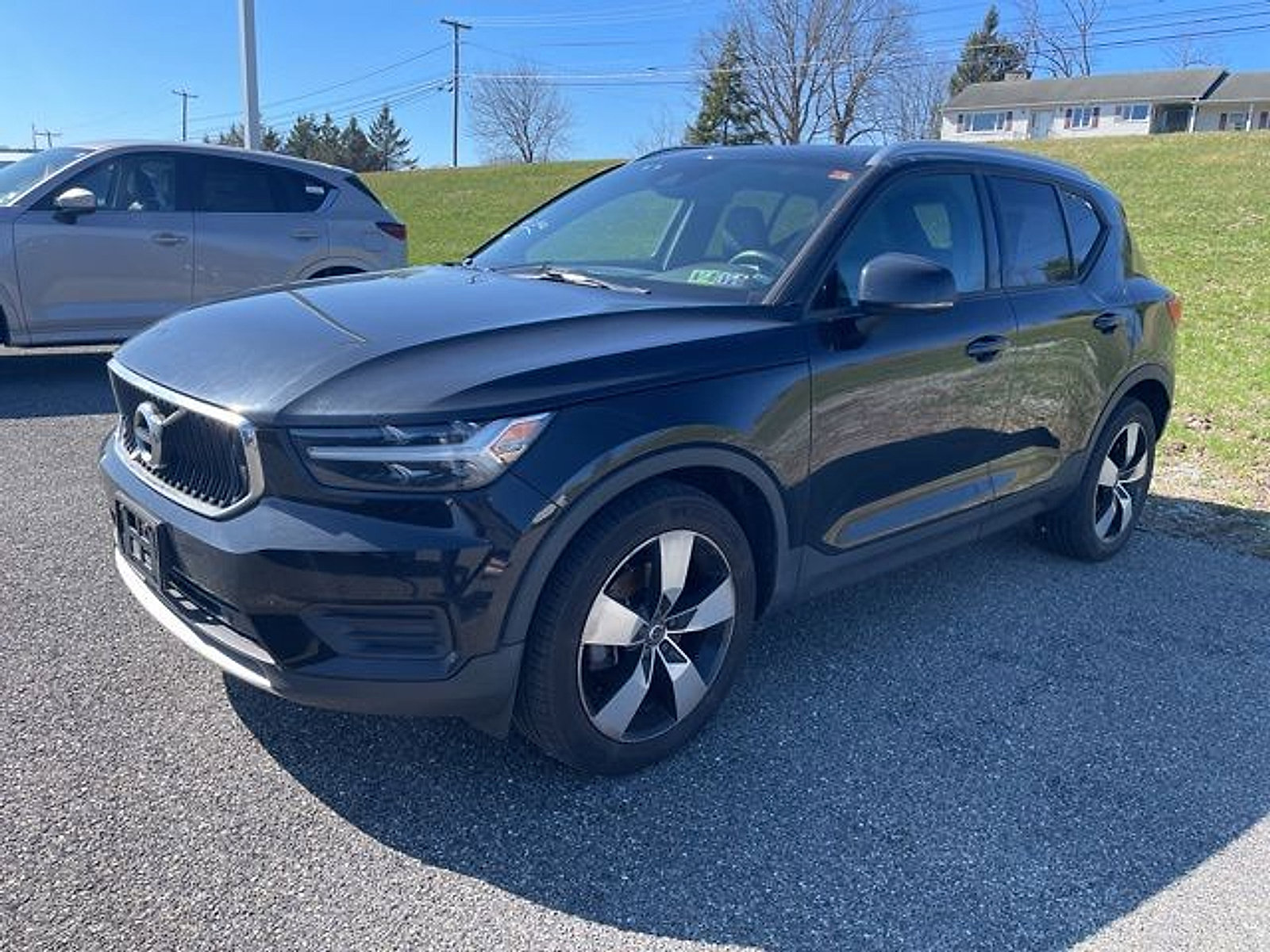 Used 2020 Volvo XC40 T5 Momentum AWD/4WD image 3