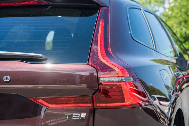 New 2026 Volvo XC60 T8 Plus w/ Protection Package Premier AWD/4WD image 7