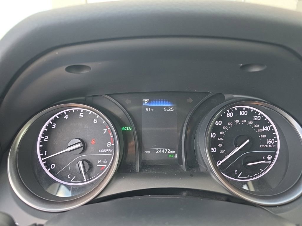 Used 2024 Toyota Camry SE w/ Cold Weather Package FWD image 18