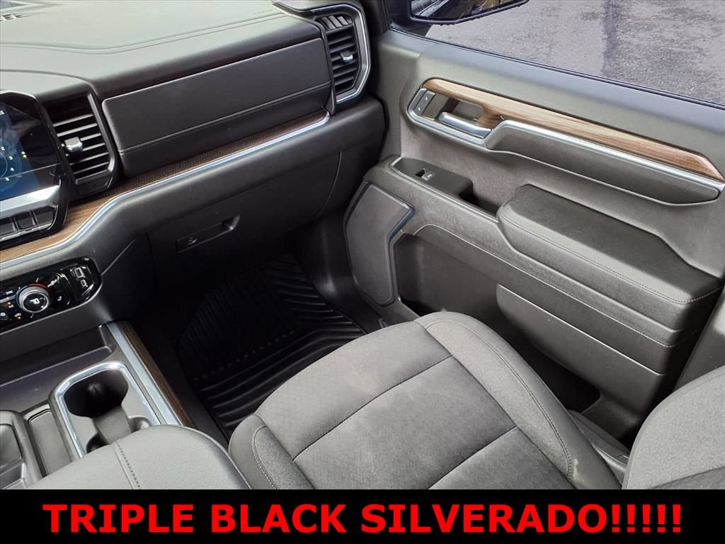 Used 2023 Chevrolet Silverado 1500 RST AWD/4WD image 11