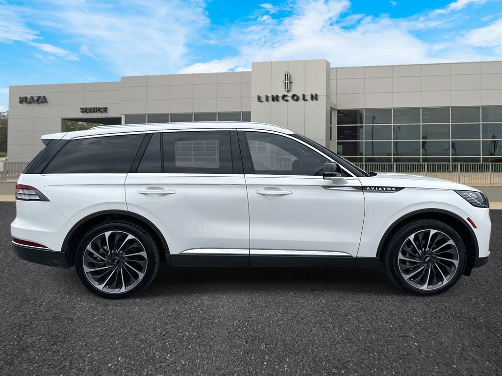 New 2025 Lincoln Aviator Reserve image 2