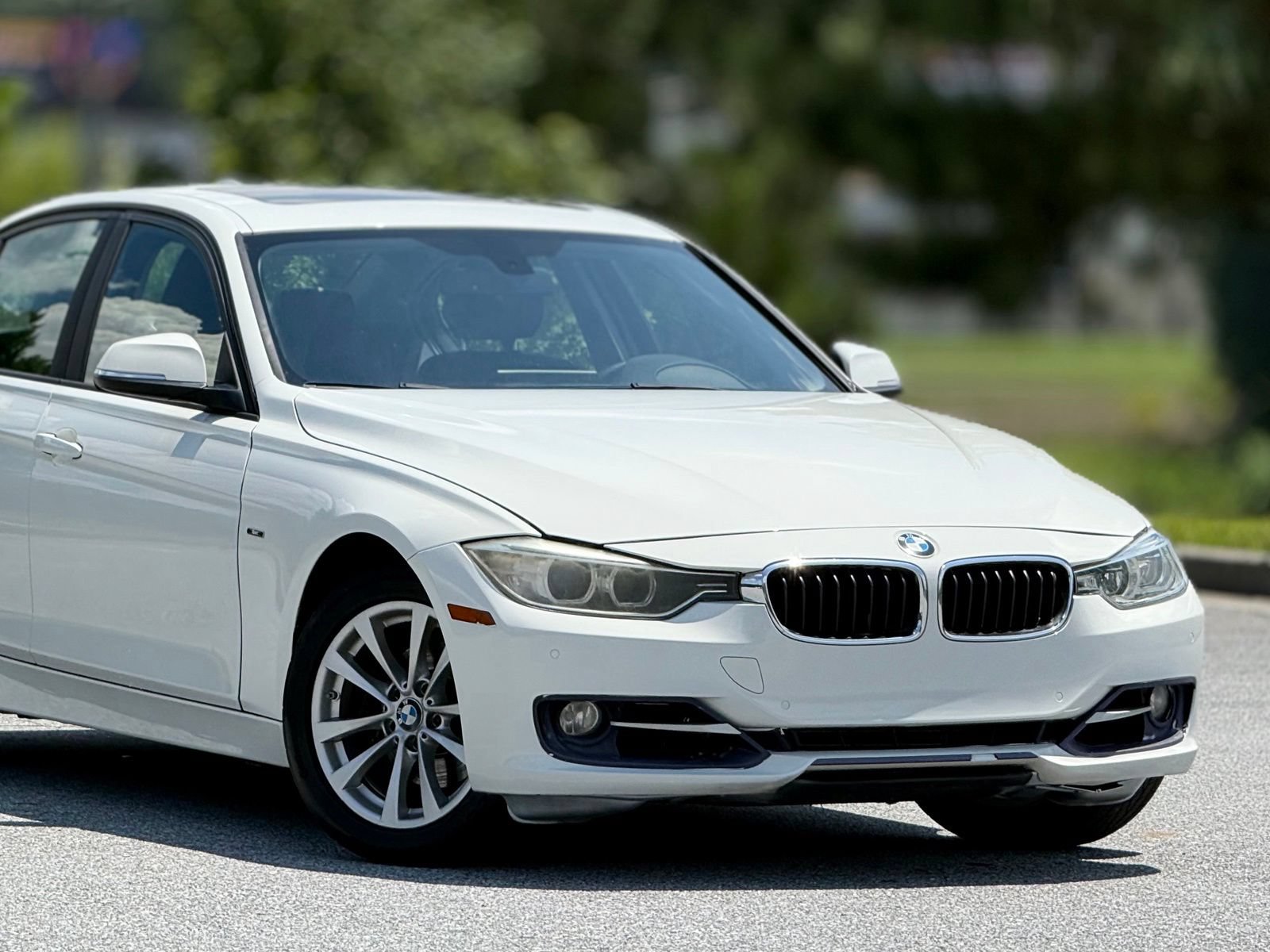 Used 2018 BMW 320i xDrive Sedan AWD/4WD image 48