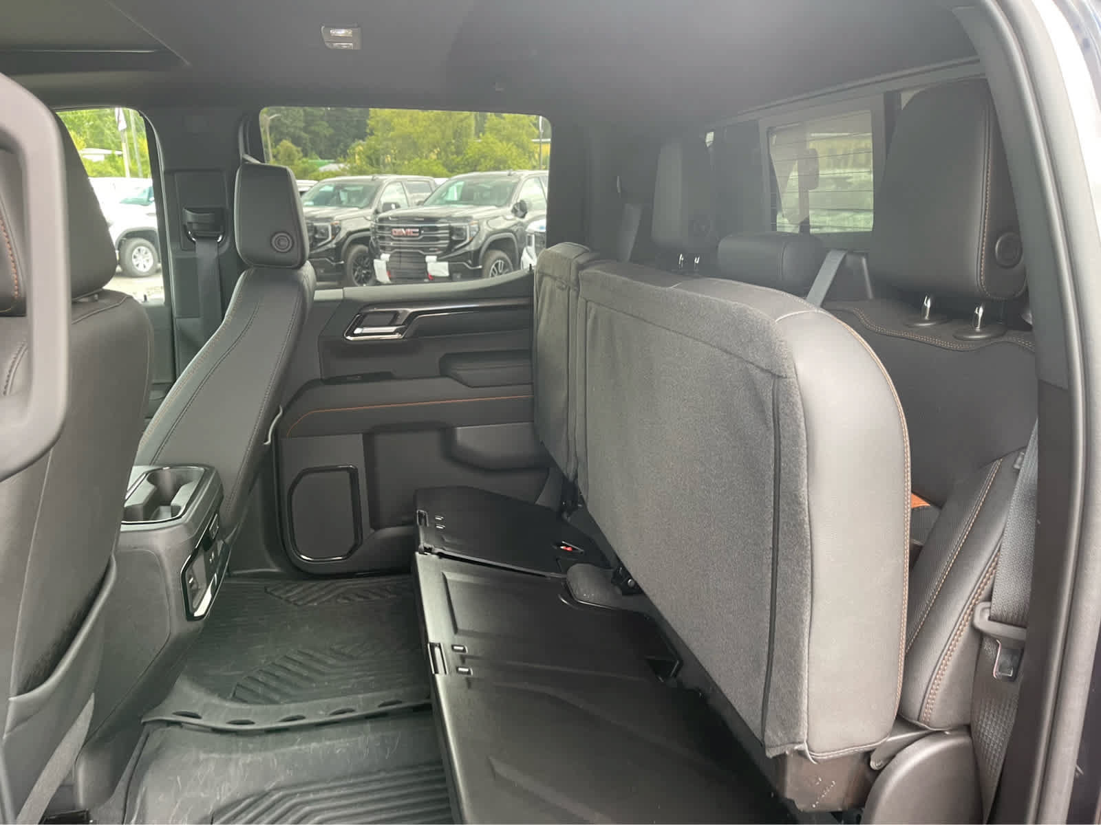 Used 2023 GMC Sierra 1500 AT4 w/ AT4 Premium Package AWD/4WD image 21