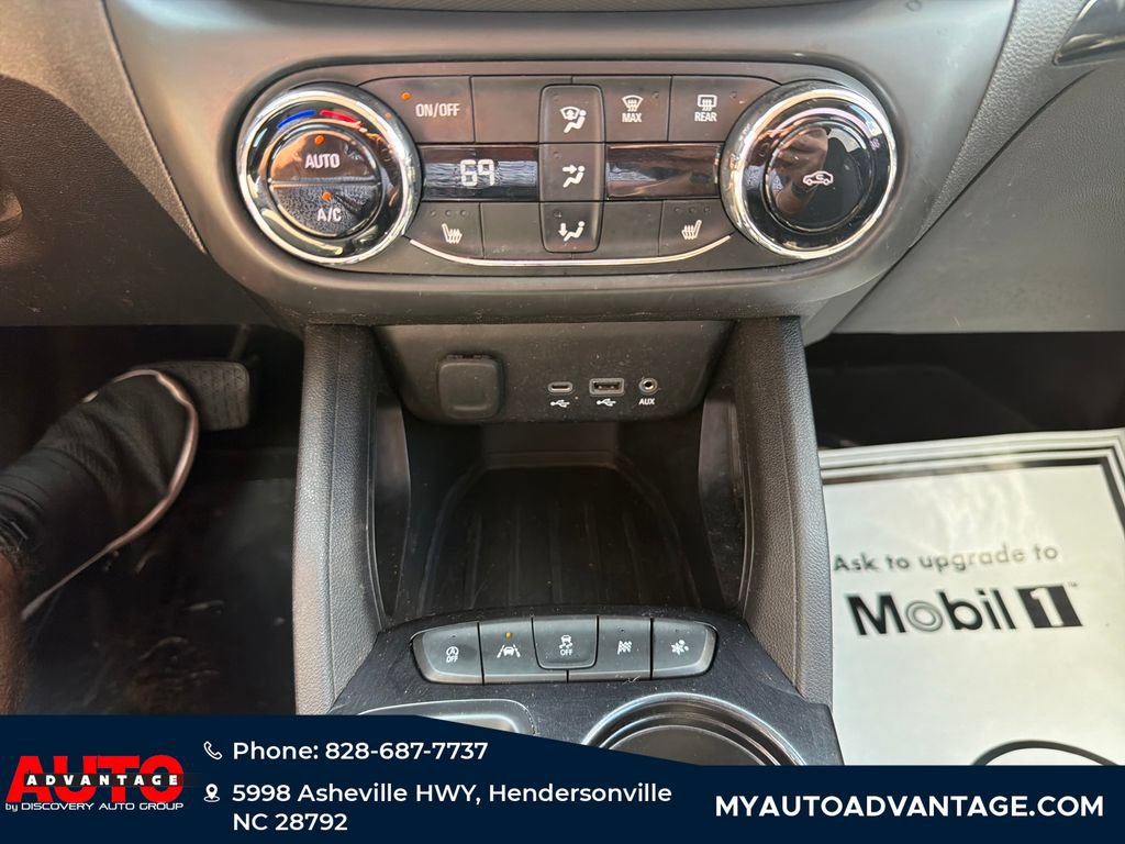 Used 2021 Chevrolet TrailBlazer LT w/ Convenience Package FWD image 18