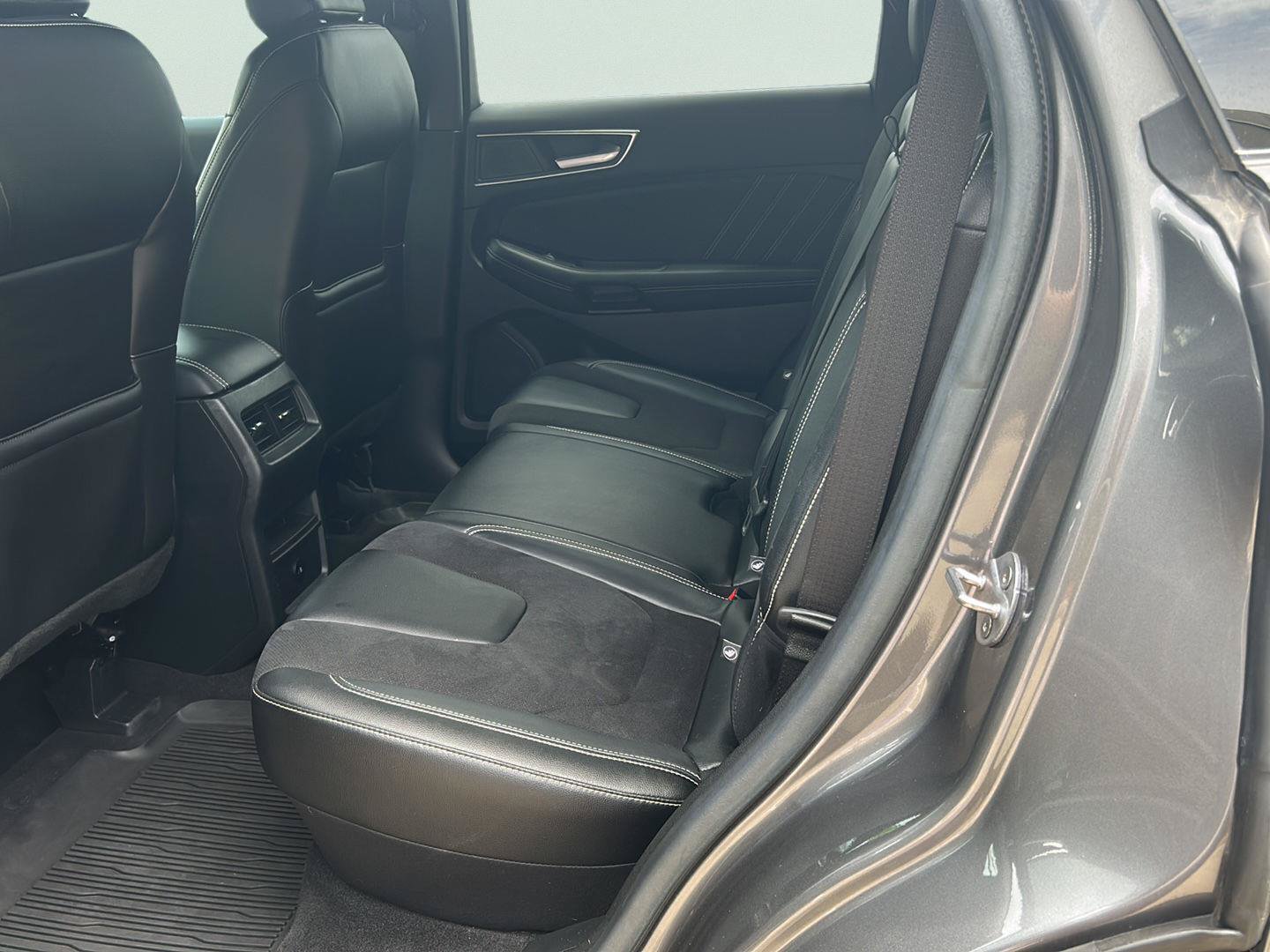 Used 2023 Ford Edge ST AWD/4WD image 15