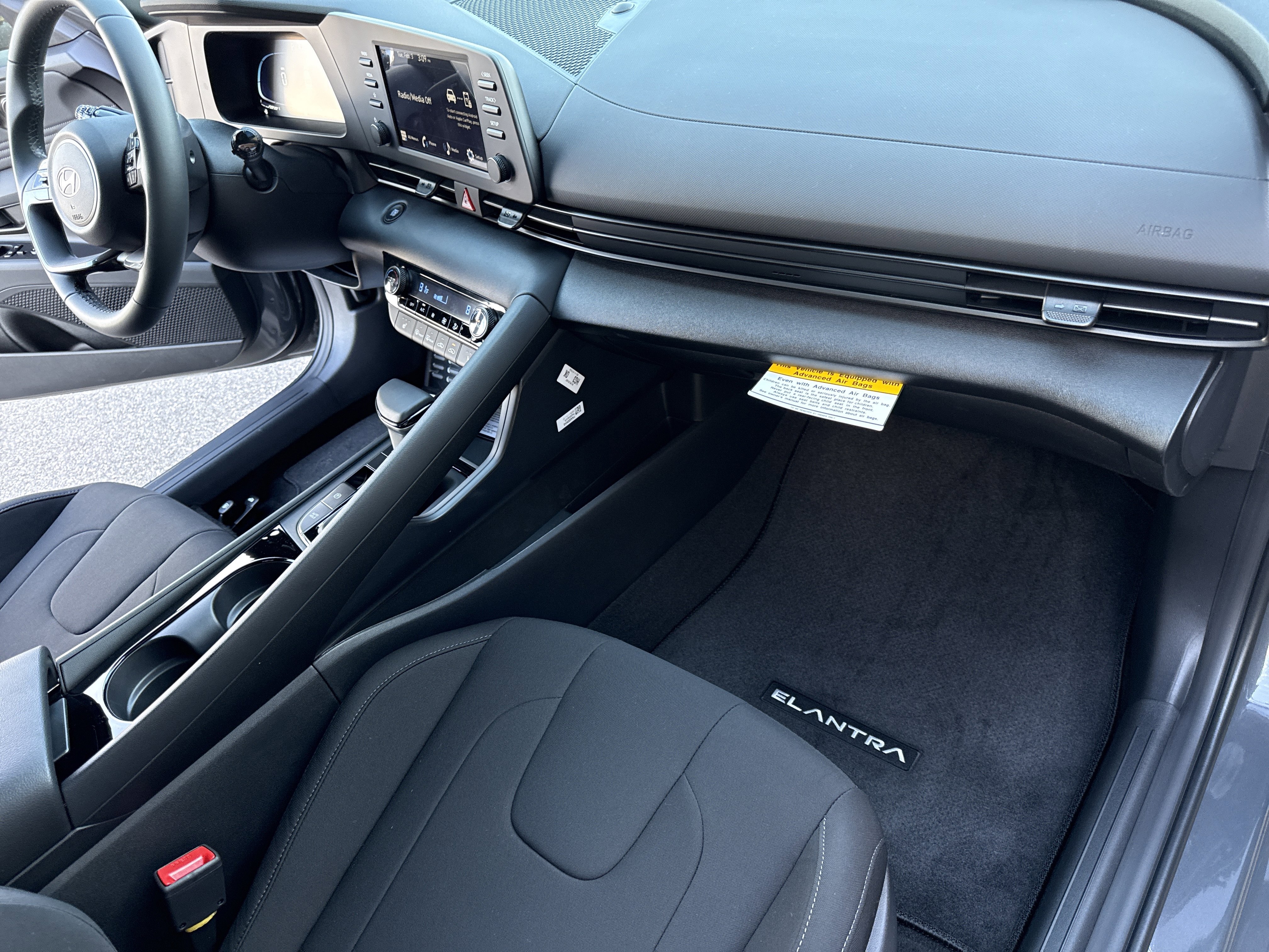 New 2026 Hyundai Elantra SEL Sport Premium image 16