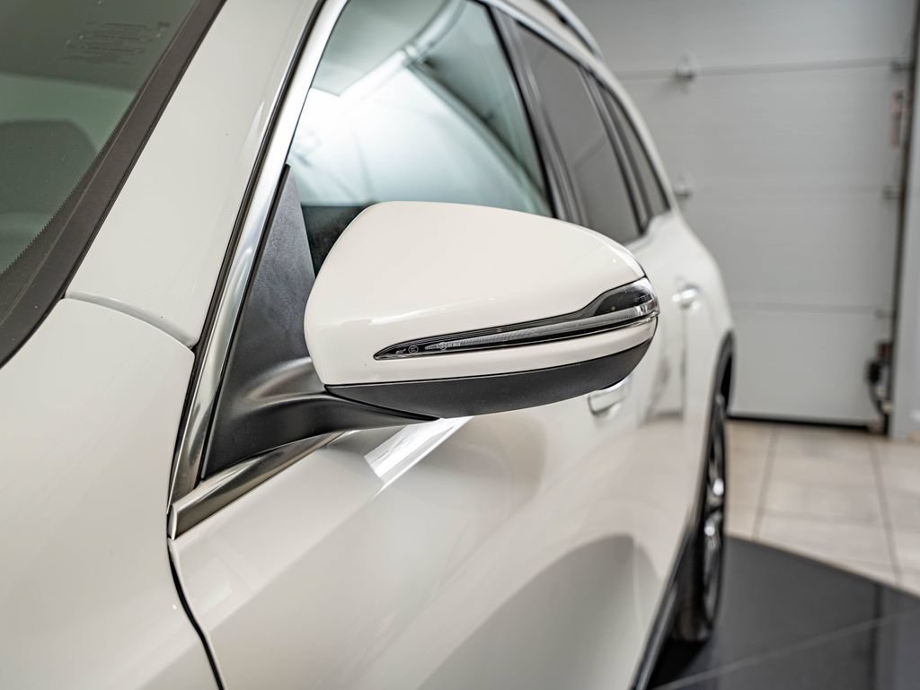 Certified 2026 Mercedes-Benz GLB 250 4MATIC image 9