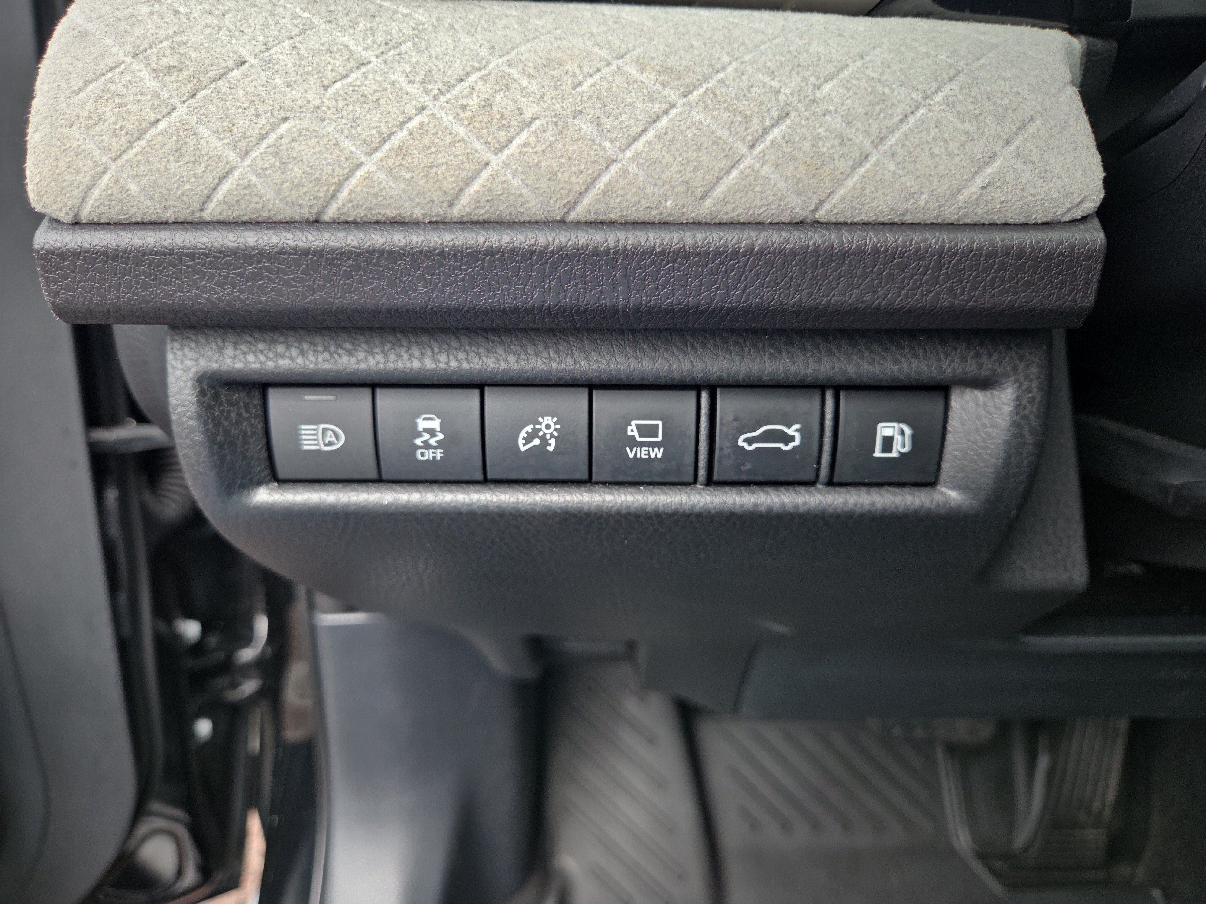 Certified 2025 Toyota Camry XLE w/ Premium Plus Package AWD/4WD image 29