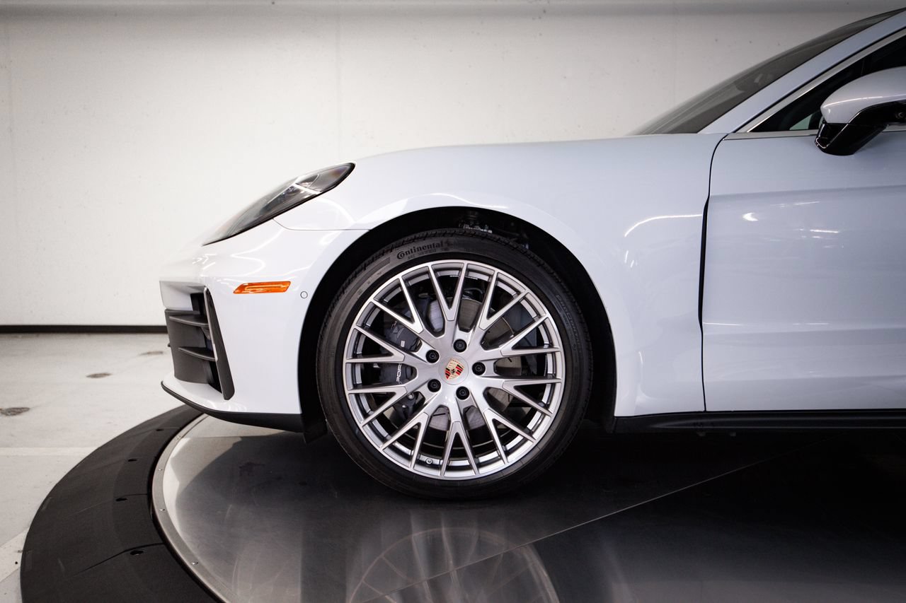 New 2026 Porsche Panamera 4 AWD/4WD image 12