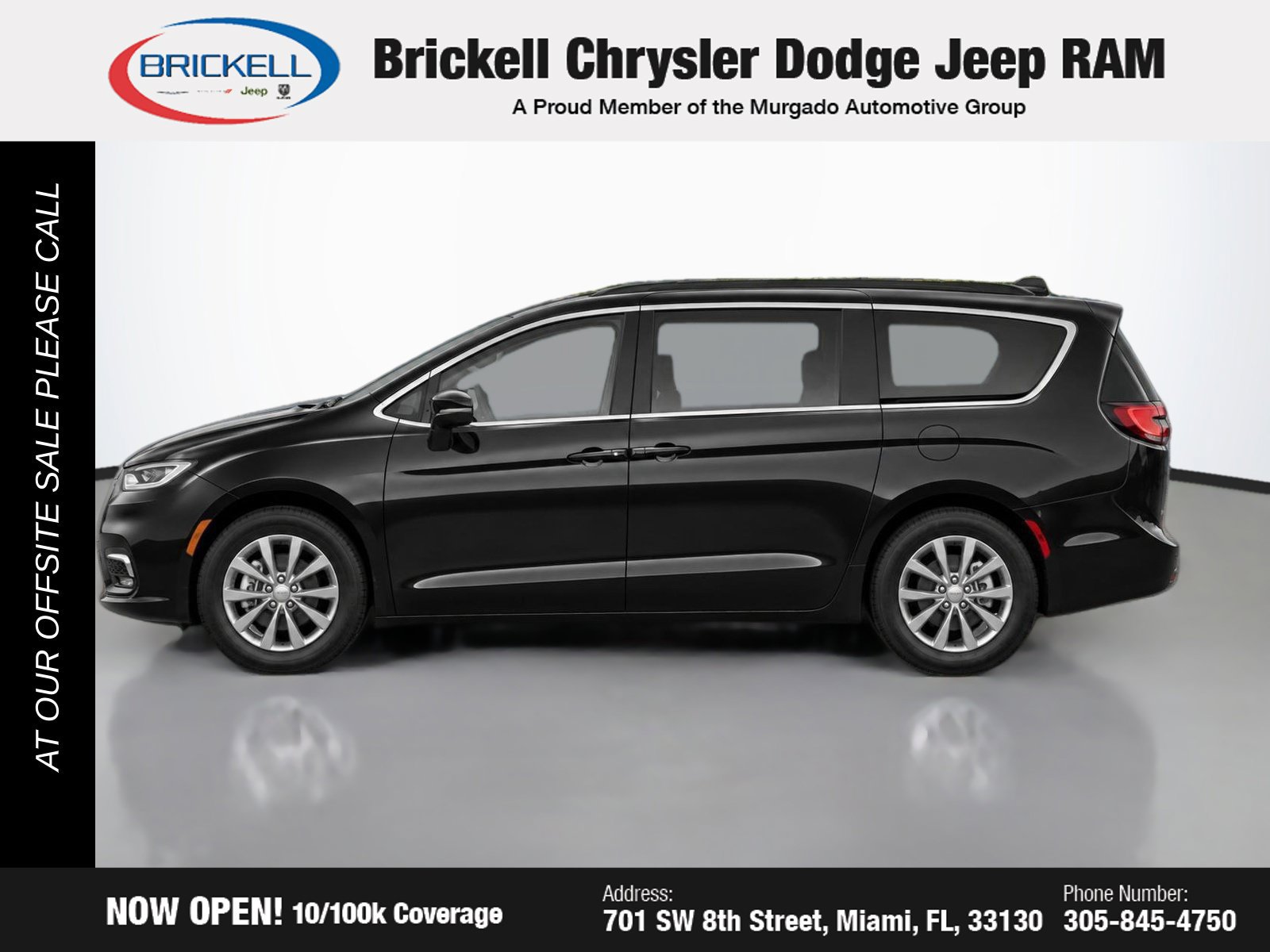 Used 2024 Chrysler Pacifica Touring-L FWD image 9