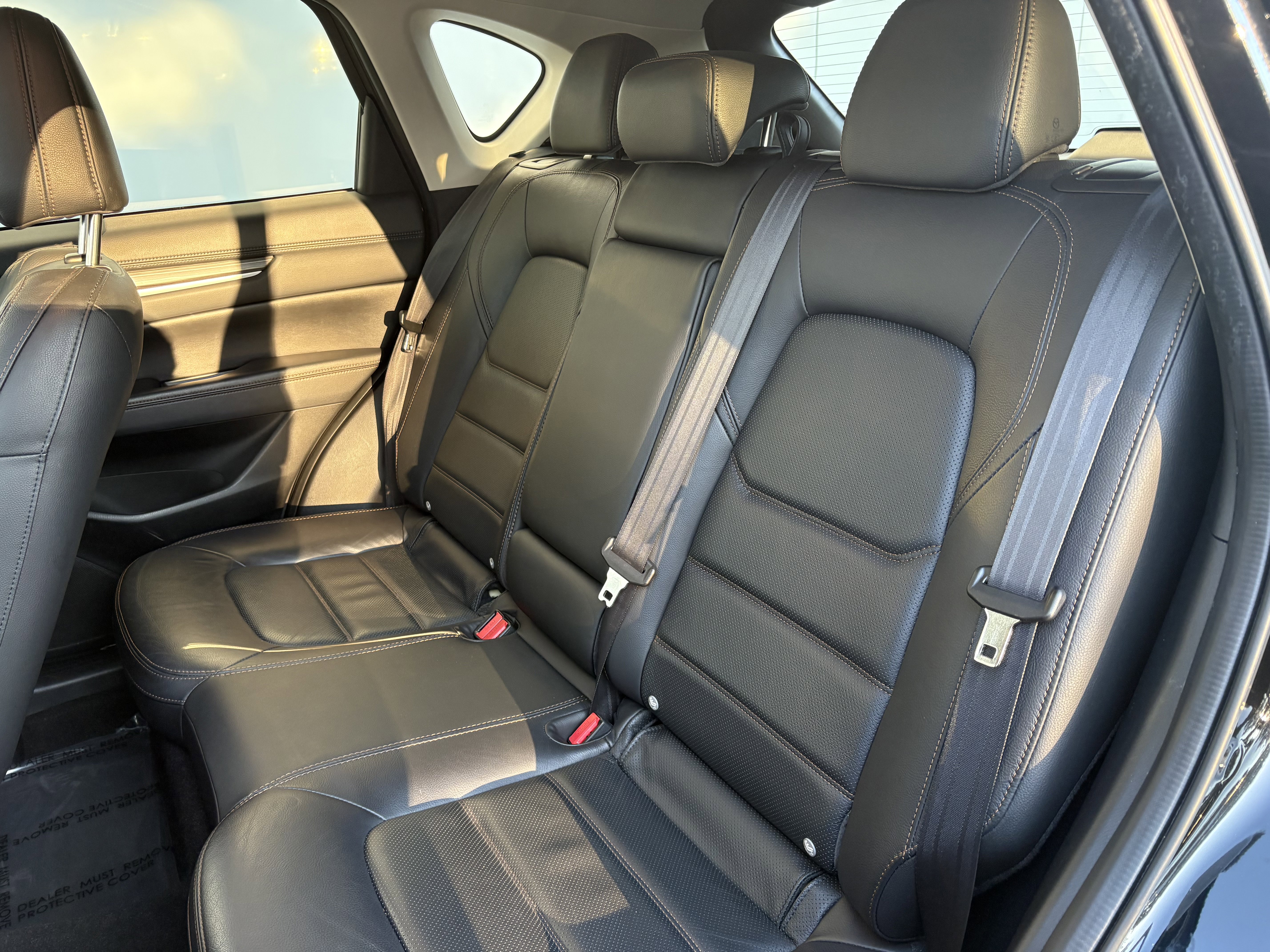 Used 2022 MAZDA CX-5 AWD 2.5 S w/ Premium Package image 12