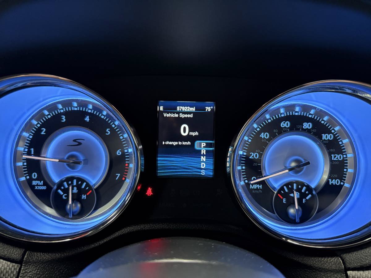 Used 2014 Chrysler 300 S w/ Luxury Group RWD image 11