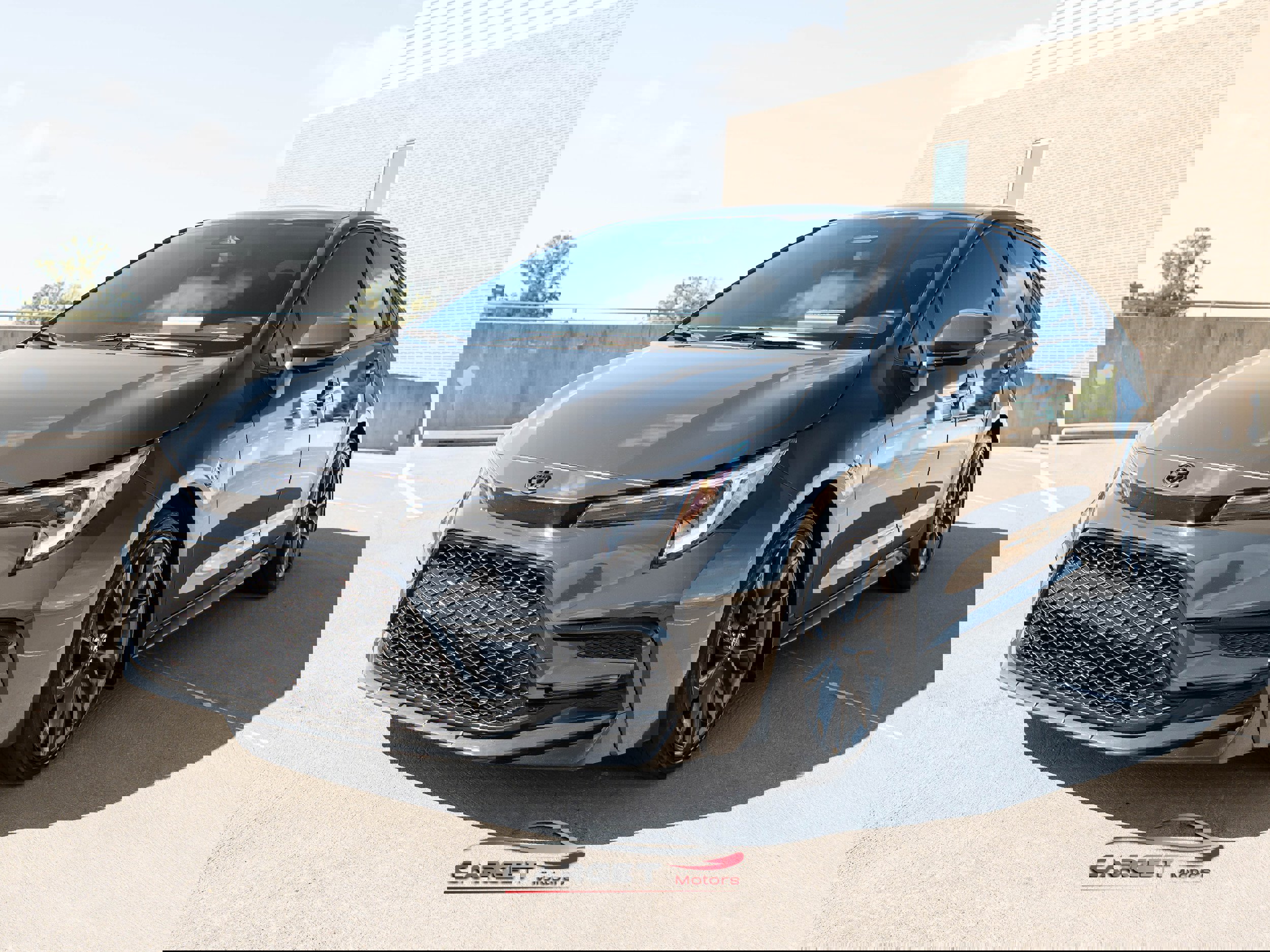 Used 2024 Toyota Corolla SE image 3