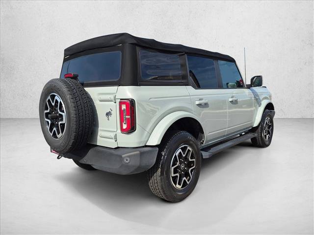 Used 2022 Ford Bronco Outer Banks AWD/4WD image 5