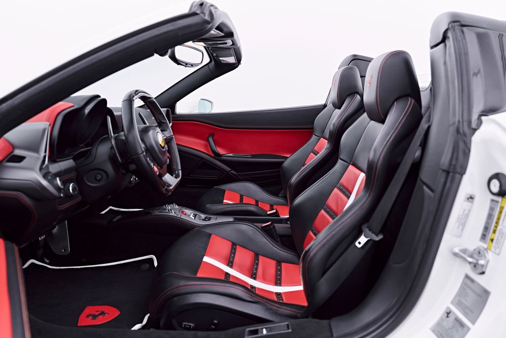 Used 2014 Ferrari 458 Spider RWD image 58