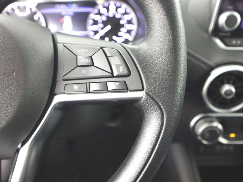 Used 2025 Nissan Sentra SV FWD image 16