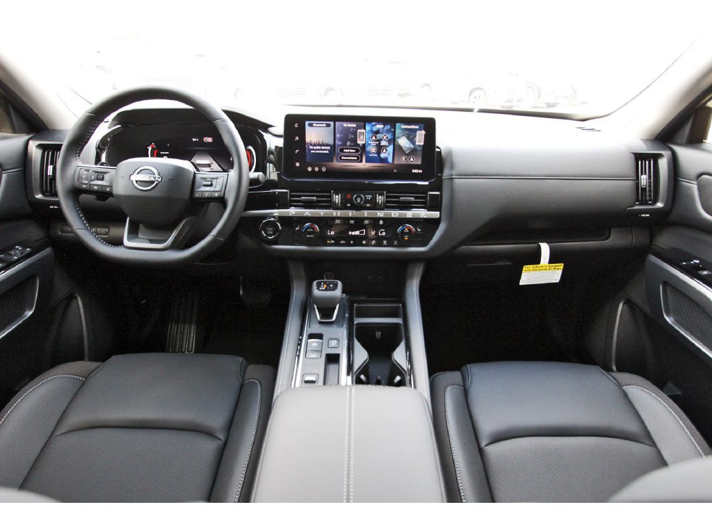 New 2026 Nissan Pathfinder SL w/ SL Premium Package (P04) FWD image 7