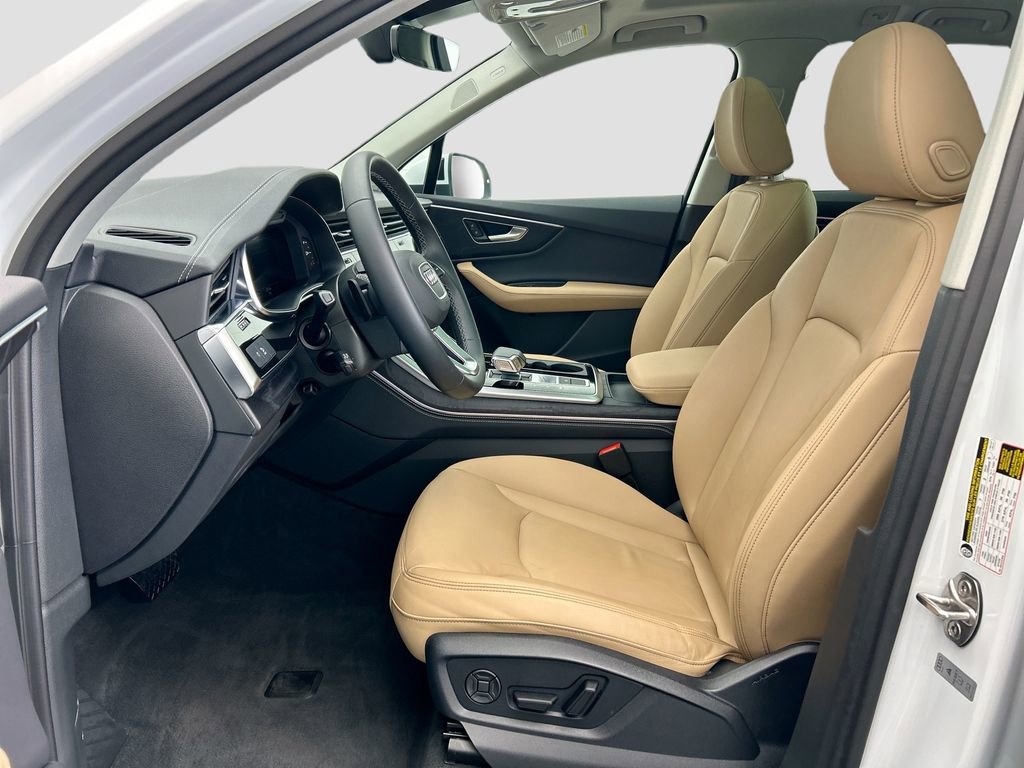 Certified 2025 Audi Q7 2.0T Premium Plus w/ Premium Plus Package image 18
