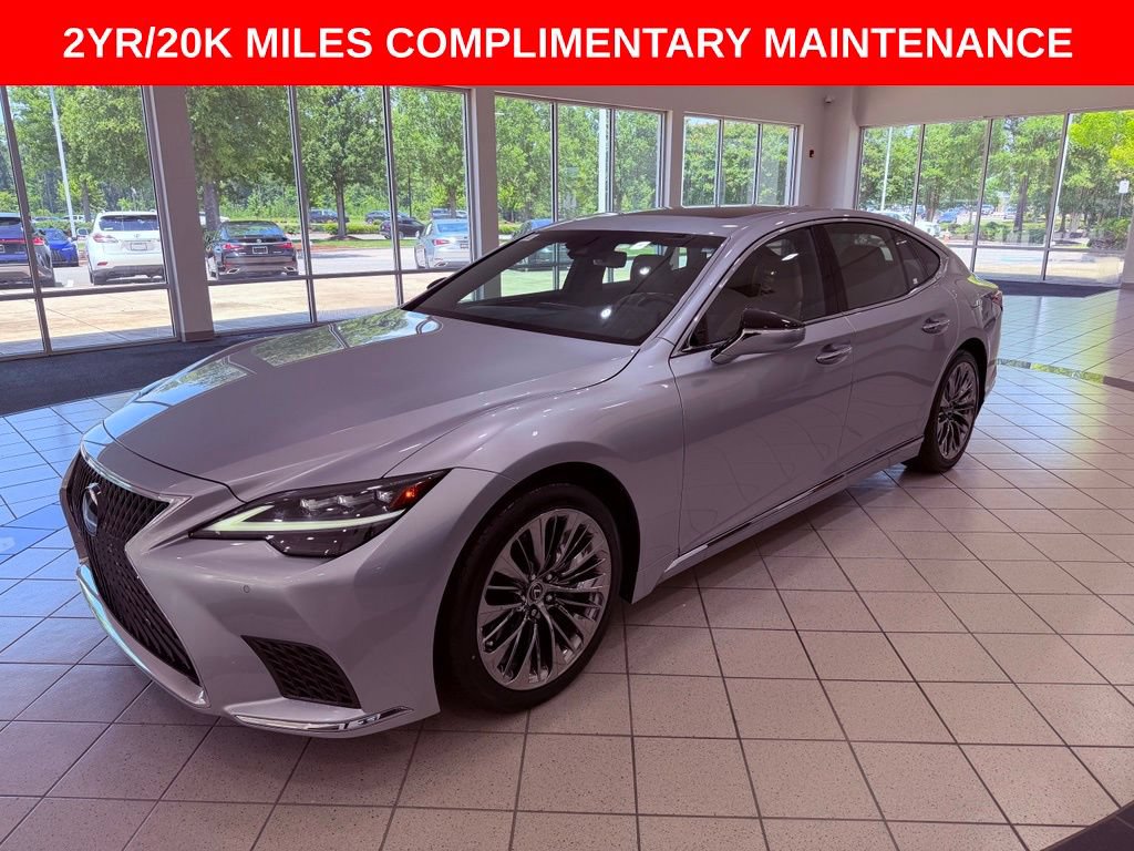 Certified 2022 Lexus LS 500 w/ Accessory Package (Z2) RWD image 3