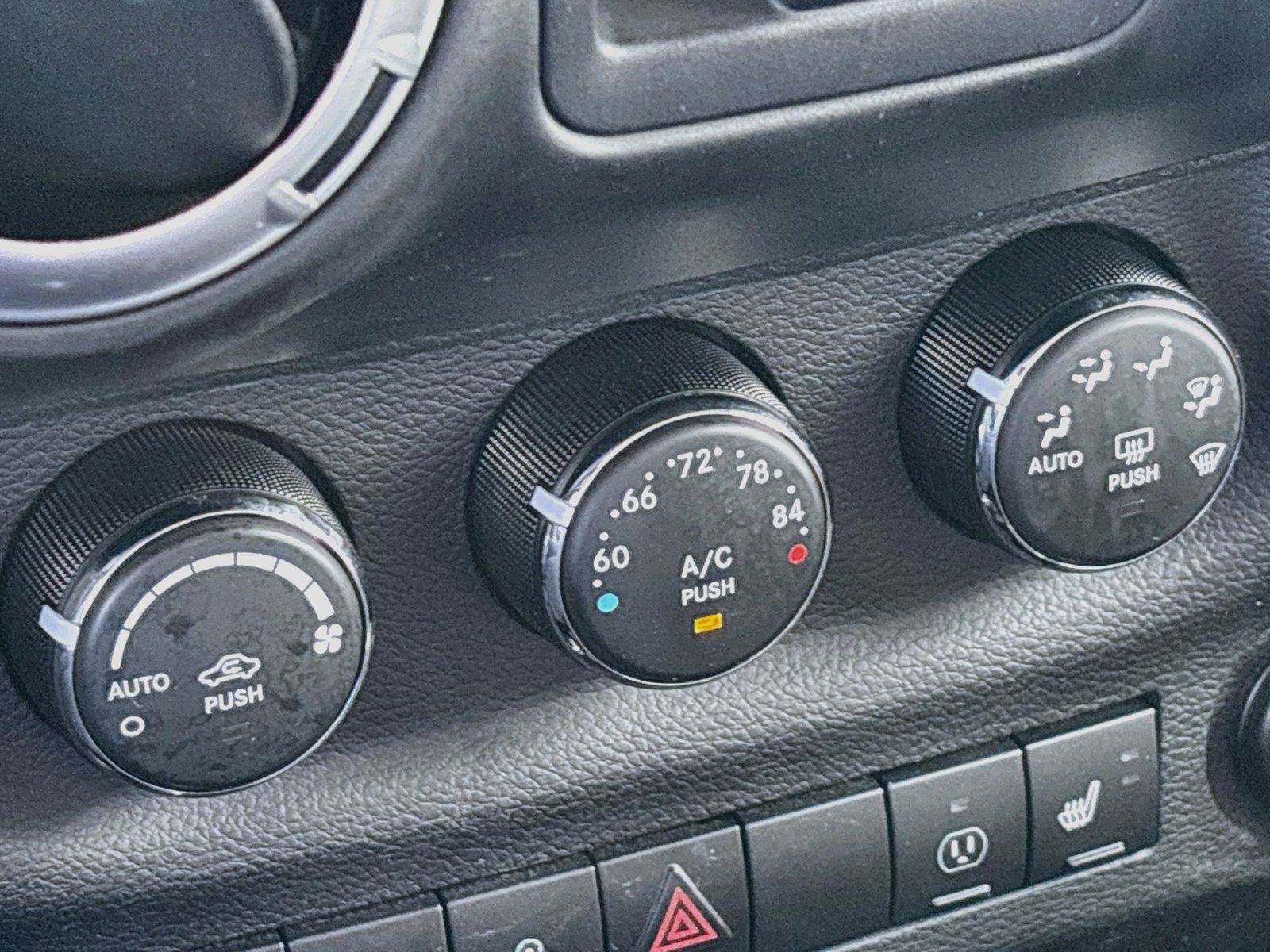 Used 2014 Jeep Wrangler Unlimited Rubicon w/ Dual Top Group AWD/4WD image 8