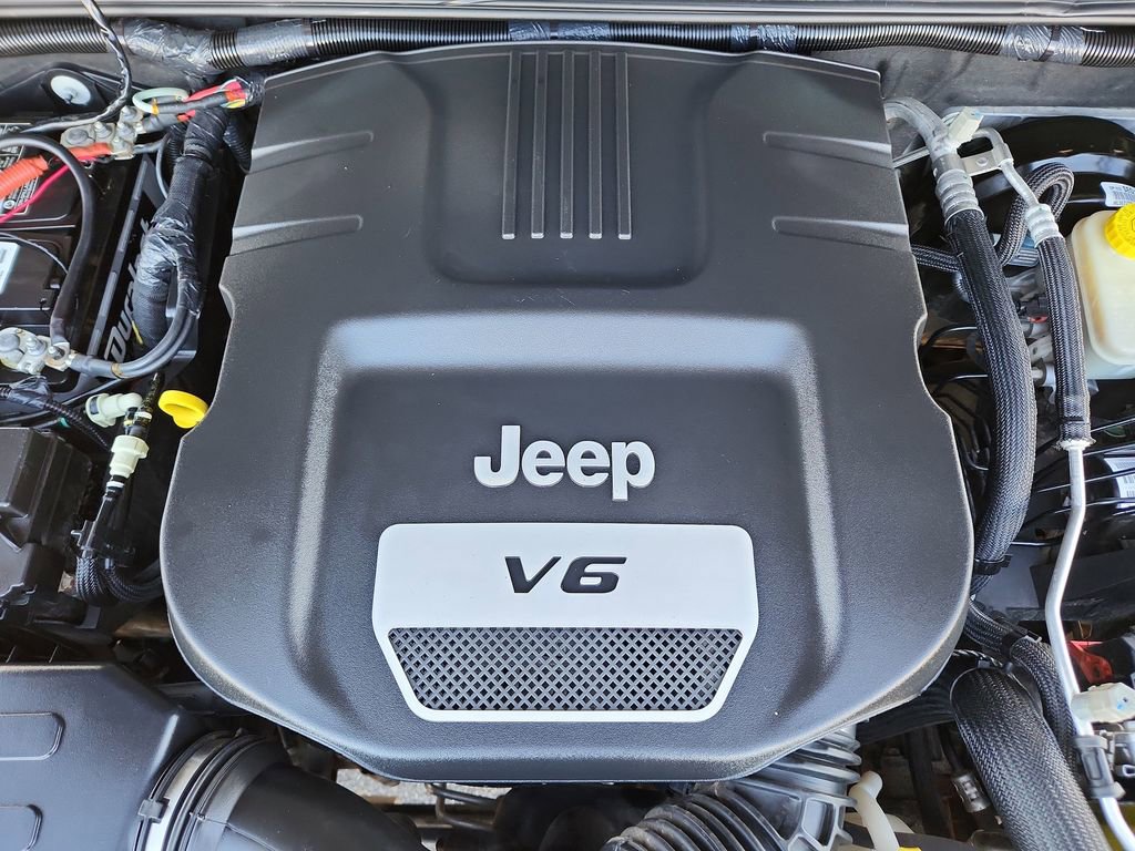Used 2017 Jeep Wrangler Unlimited Rubicon AWD/4WD image 24