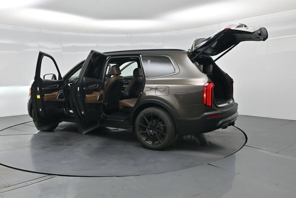 Used 2022 Kia Telluride SX w/ SX Prestige Package AWD/4WD image 37