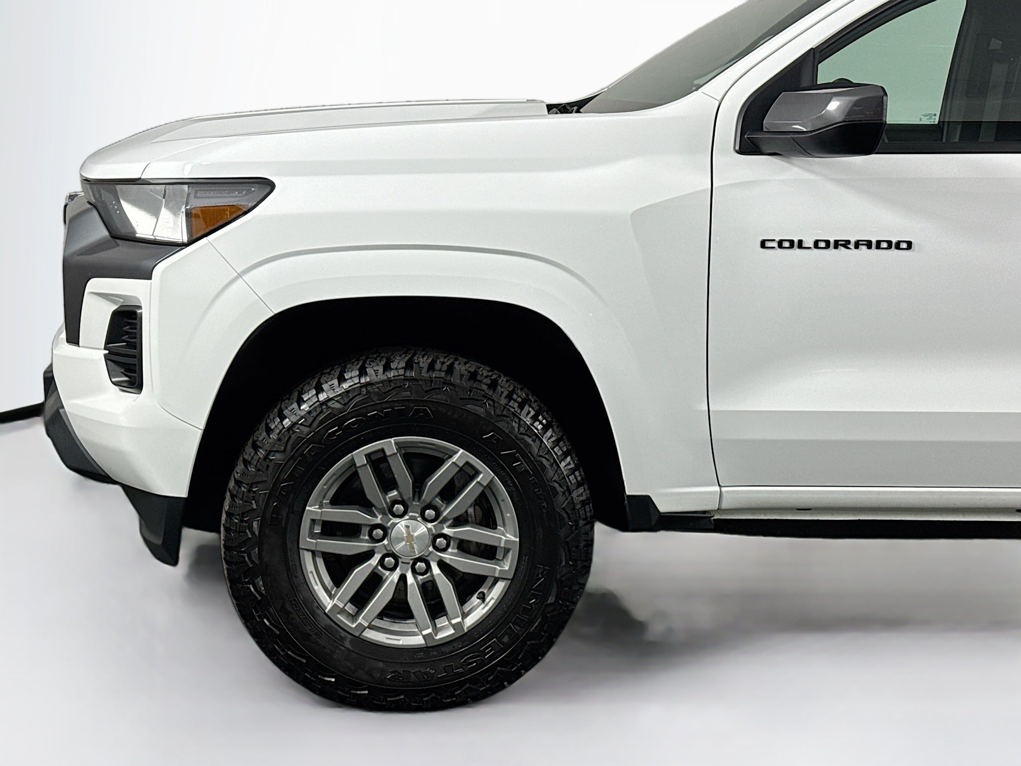 Used 2023 Chevrolet Colorado LT AWD/4WD image 38