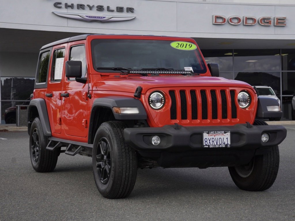 Used 2019 Jeep Wrangler Unlimited Sport image 2