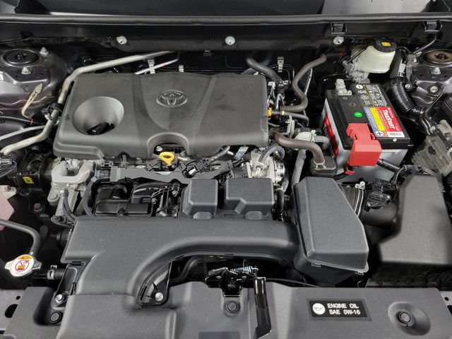 Used 2022 Toyota RAV4 LE FWD image 13