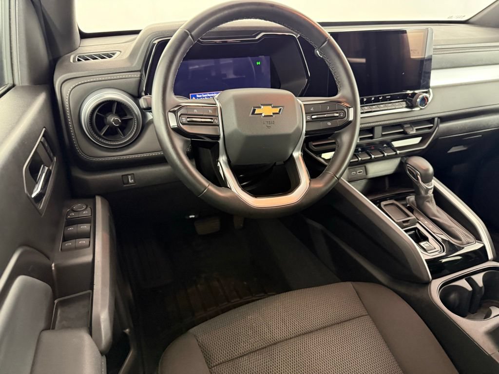 Used 2024 Chevrolet Colorado LT w/ LT Convenience Package RWD image 17