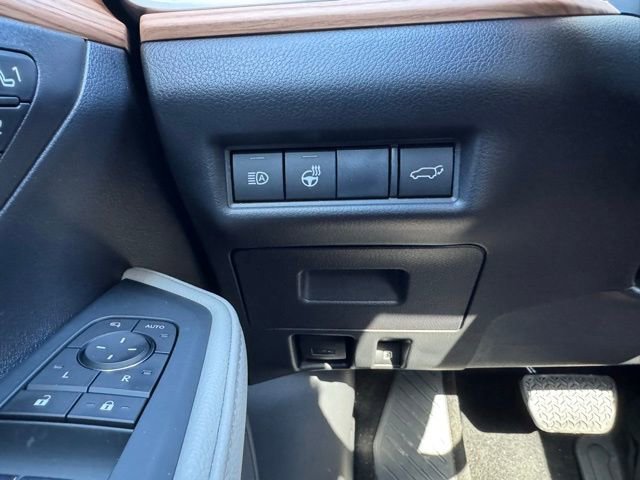 Certified 2026 Toyota Grand Highlander Platinum image 36