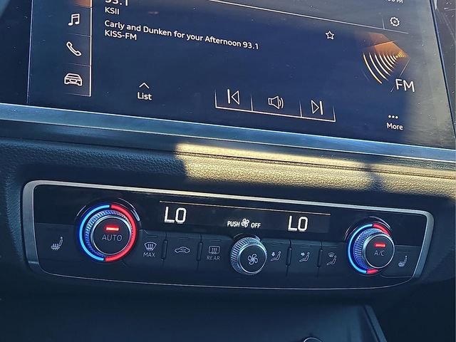 Used 2025 Audi Q3 2.0T Premium image 25