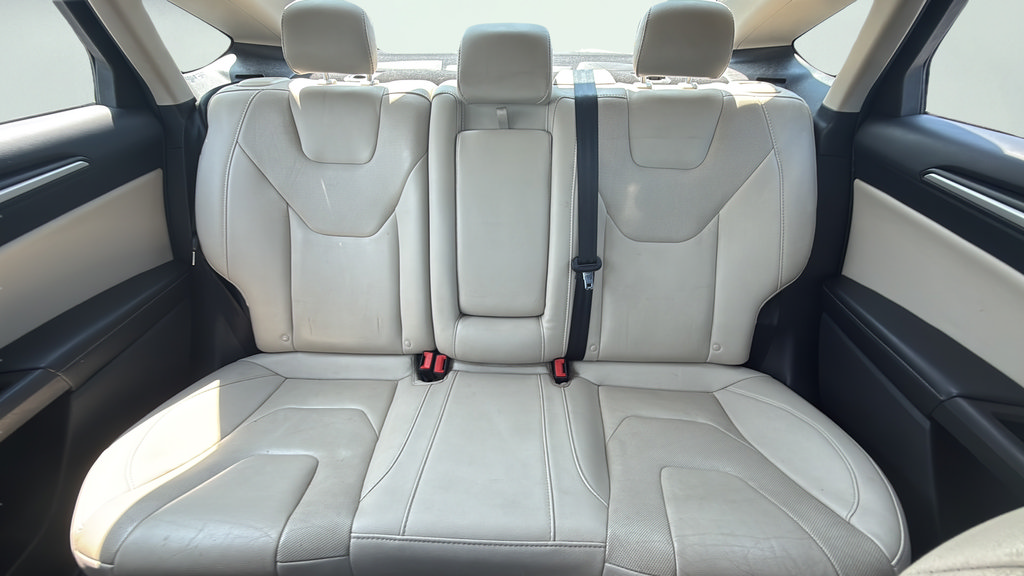 Used 2018 Ford Fusion Titanium FWD image 32