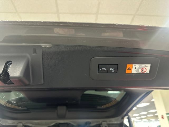 Used 2025 Lexus GX 550 w/ Accessory Package (2T) AWD/4WD image 19