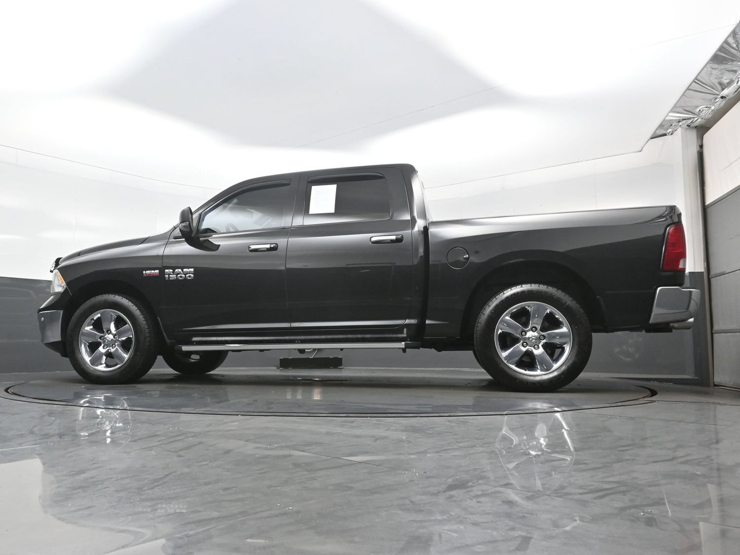 Used 2016 RAM 1500 Big Horn AWD/4WD image 29